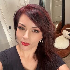 Meet your Posher, Clarice